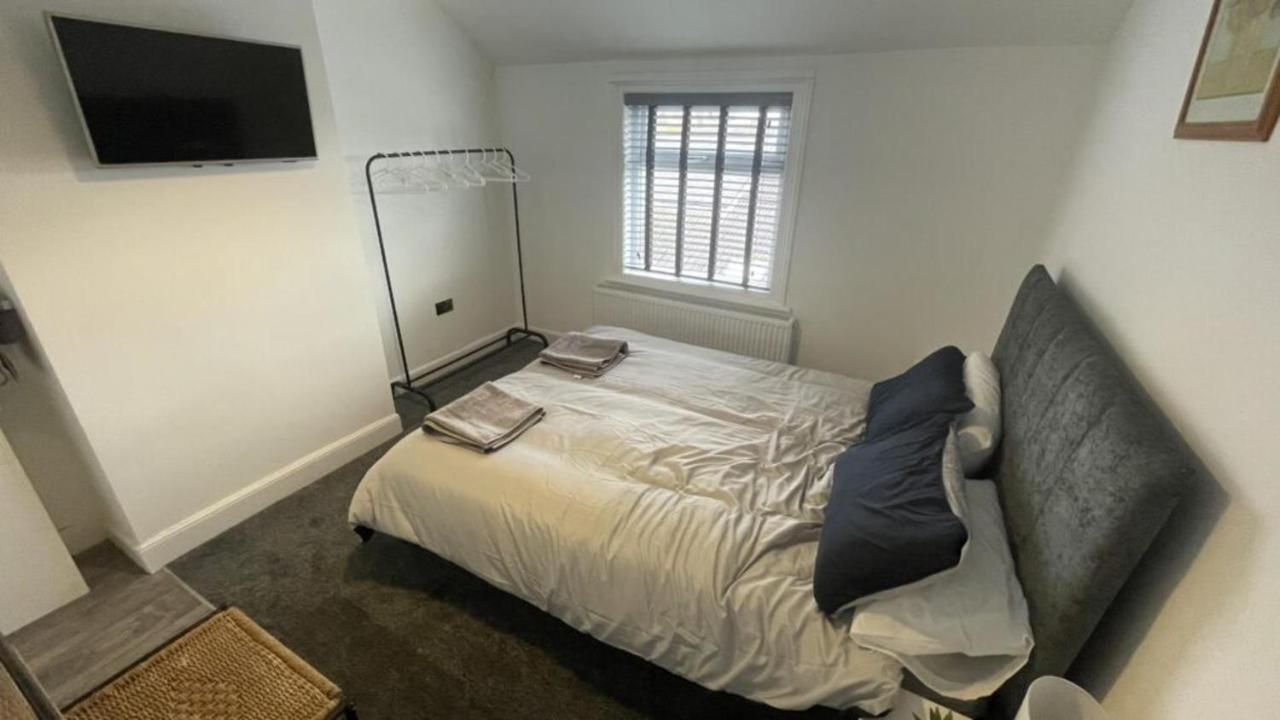 House Located Centrally For Up To 8 Guests สการ์โบโรห์ ภายนอก รูปภาพ